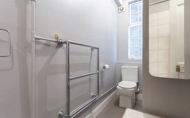 2 Bedroom Apartment Near Queensway And Bayswater