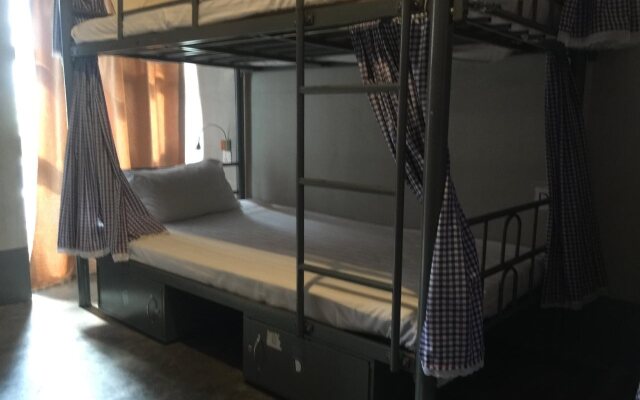 Shwe Yo Vintage Hostel
