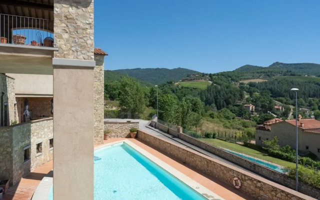 Gaiole Apartment