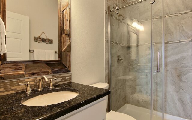 Beach-A-Holic 8121 by RedAwning