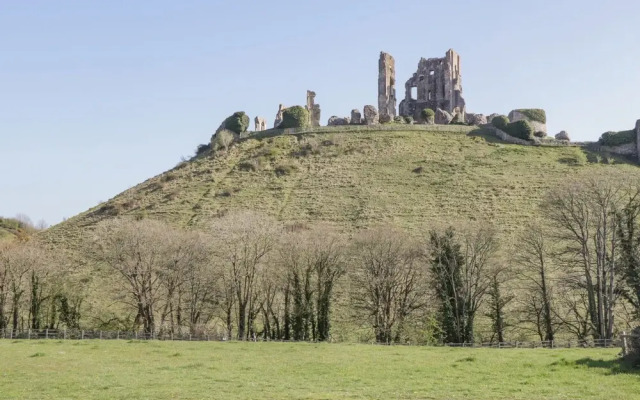 Purbeck Hotel Apartments - Flat 5