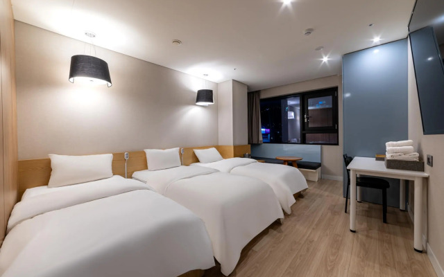 Hotel the Designers Seoul Station