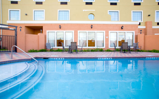 Holiday Inn Express & Suites Jourdanton-Pleasanton