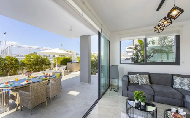 Pernera Beach Villa in Protaras