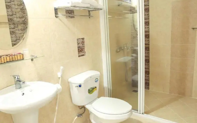 Hung Phong Hotel
