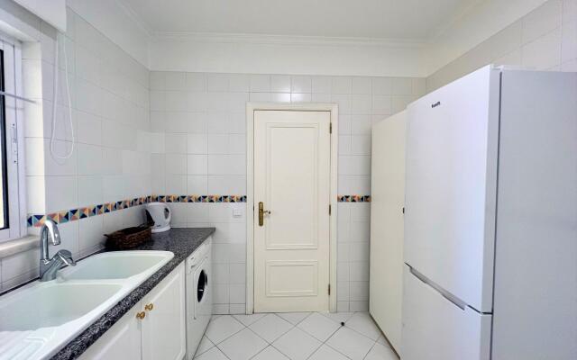 Vilamoura Central 2 With Pool by Homing