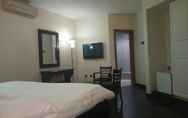 Eden Crest Hotel & Resort