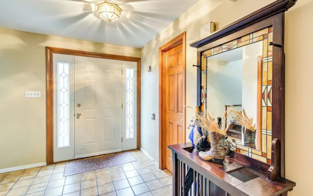 Saratoga Springs Home Near Skidmore College!