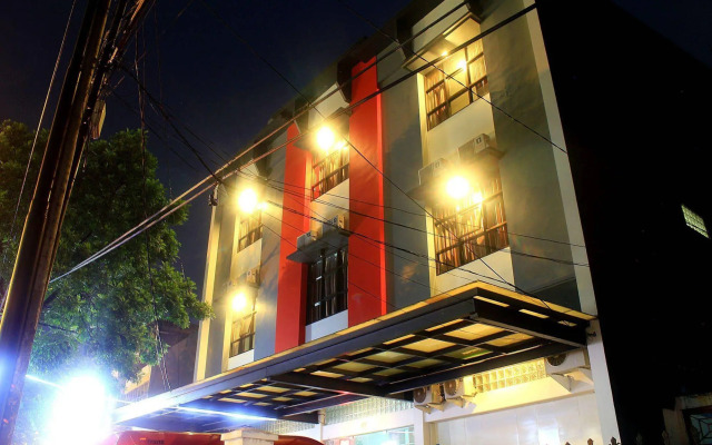 ZEN Rooms Lengkong Besar