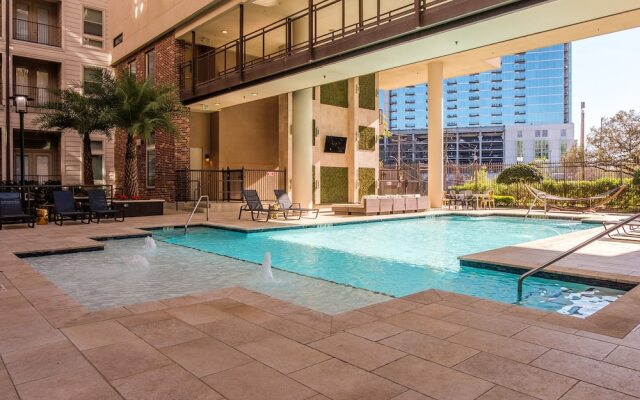 FRONTDESK 5755 Hermann Park Apts Downtown Houston