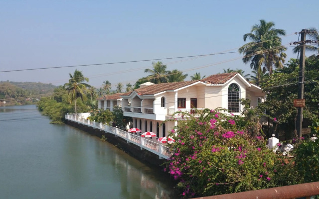 Hotel Riverside