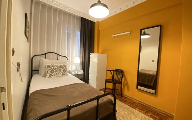 Missafir Gorgeous Flat in the Heart of Beyoglu