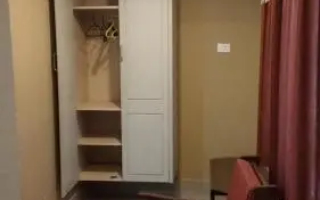 Poorna Lodge by OYO Rooms