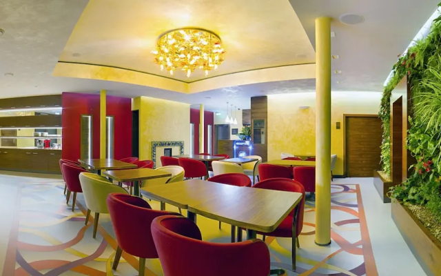 AIR Hotel
