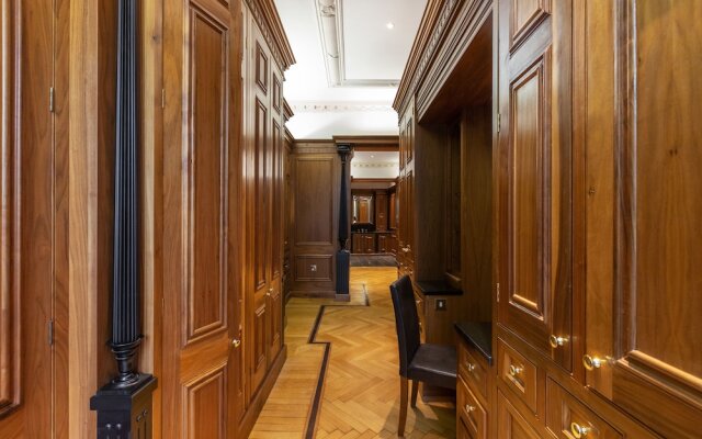 Hyde Park Place