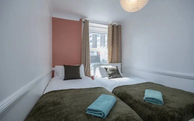 in Bournemouth With 2 Bedrooms and 1 Bathrooms