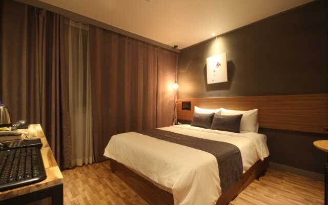 Gimhae Eobangdong Hotel The May