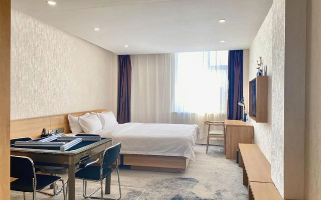 Impression Cloud Gate Hotel