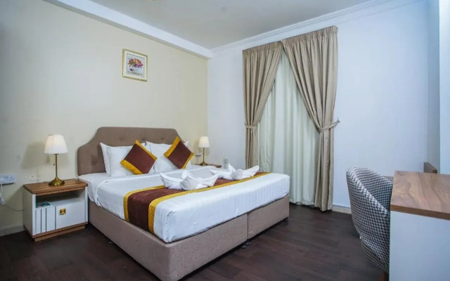 La Villa Suites Hotel