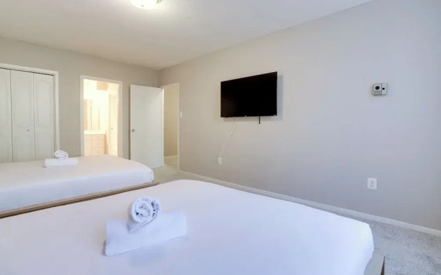 Fantastic 2BR Condo with Gym