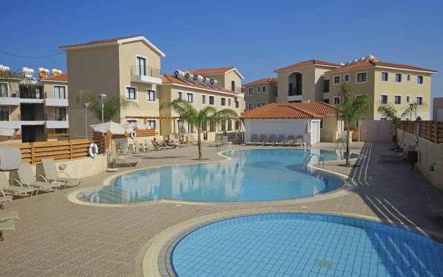 Kyklades Resort & Spa