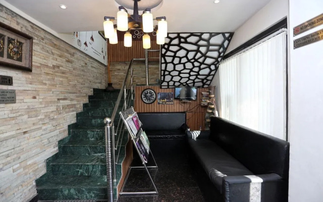 OYO 8077 Hotel Madhuban