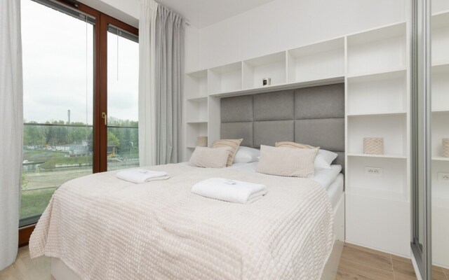 Okrzei 8 2 Balconies by Renters