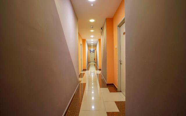 OYO 1043 Get Inn Hotel Sendayan