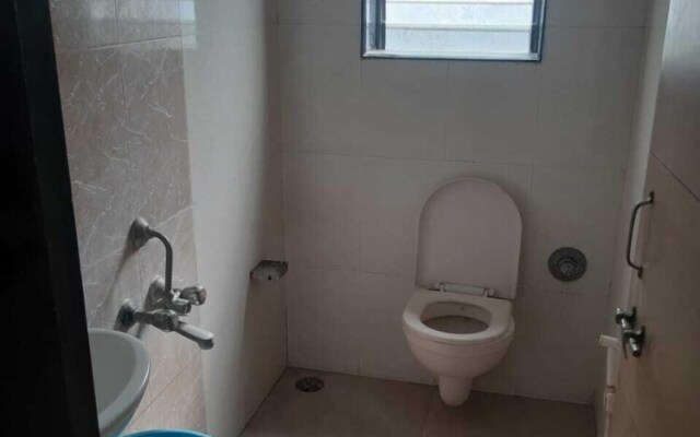 Hotel Sachin - 50 Meters From Temple