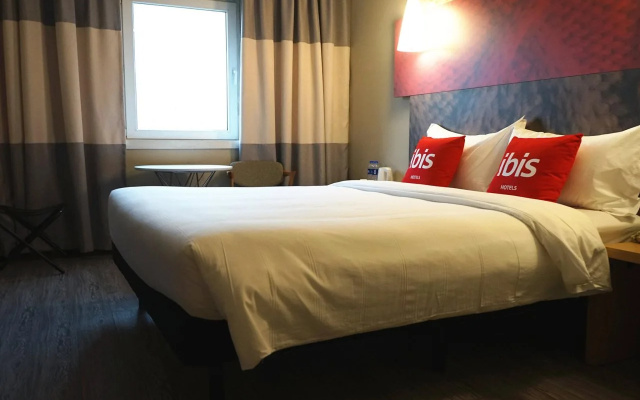 ibis Shanghai Lianyang