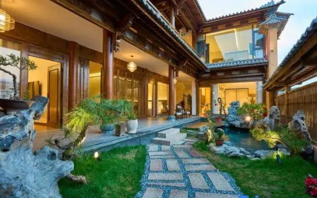 Yuexi Inn · MistyFields | 180° Fieldside Vacation Apartment (Shaxi Ancient Town)