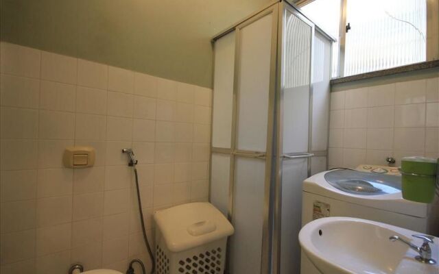 Gohouse - Dutra 102
