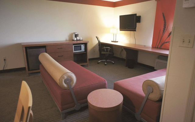 La Quinta Inn & Suites Miami Cutler Ridge