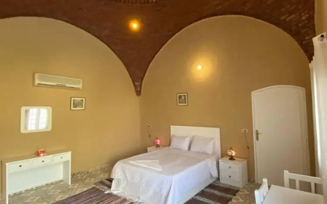 sekhmet hotel