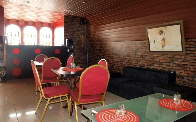 Easy Home Royal Suite