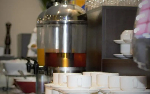 Mt Ommaney Hotel Apartments