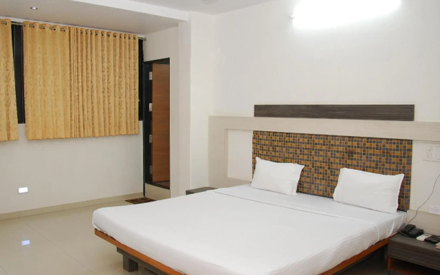 Hotel Excellency Inn