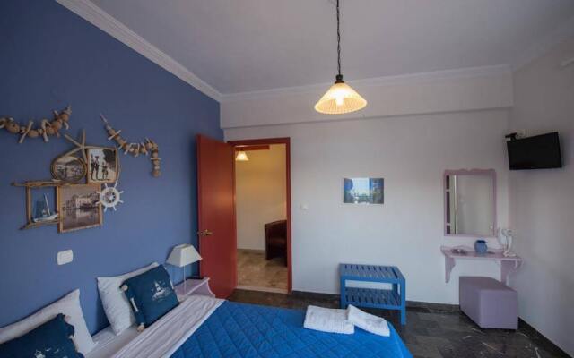 Mania Rooms and Studios