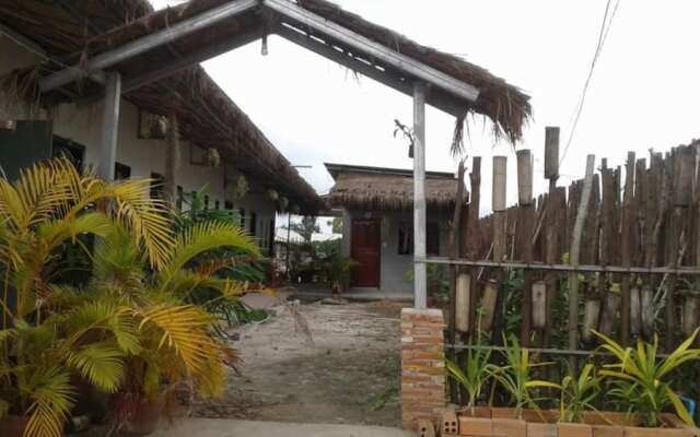 WalkiN Guest House