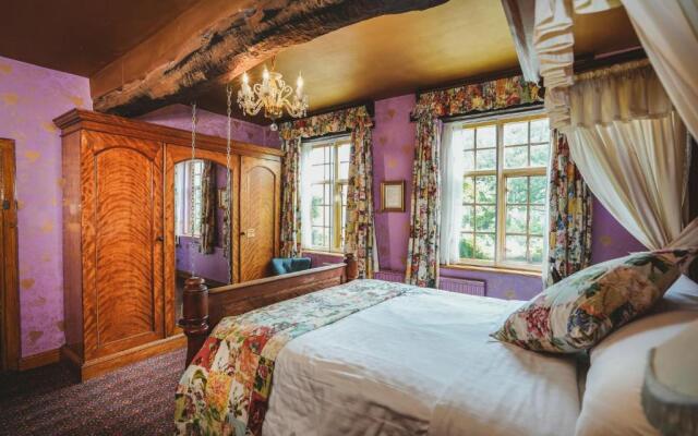 Hundred House Hotel