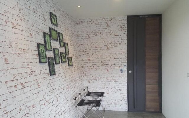 Dou House