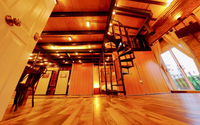 Old Fisherman's House in Malvarrosa Beach