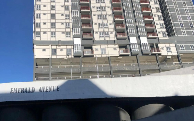 Ramadhina Eagle Eye View Home2stay Emerald Avenue