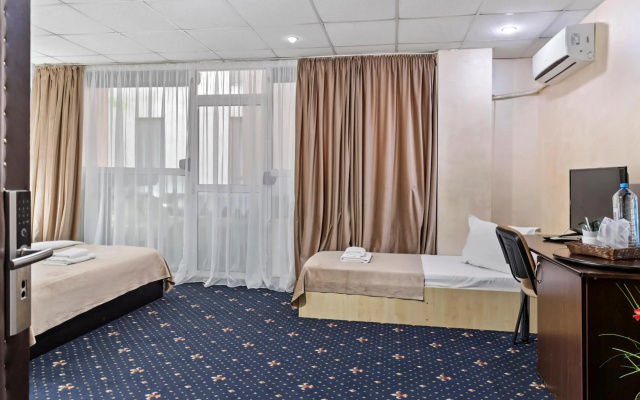 Hotel Charter