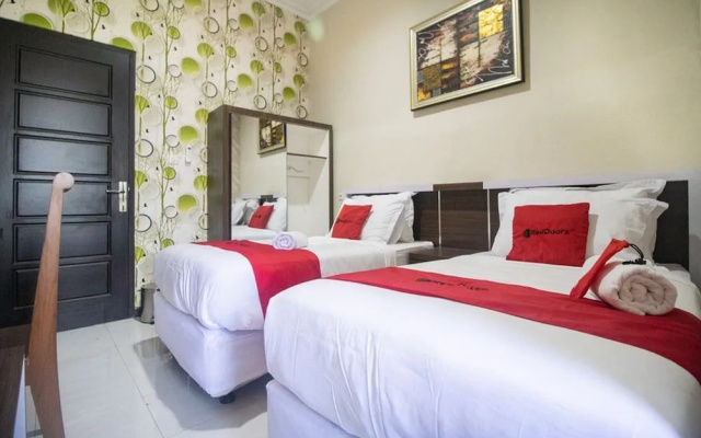 RedDoorz Syariah @ Hotel 91 Jember