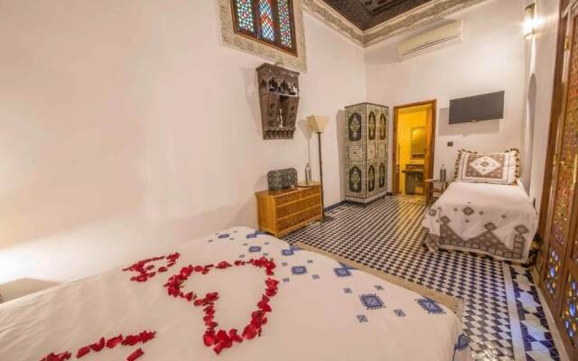 Room in Guest Room - Charming Riad Ouliya in Fès With Authentic Moroccan Design