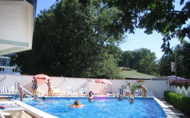Hotel Lotos