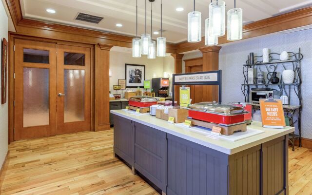 Hampton Inn & Suites Saratoga Springs Downtown