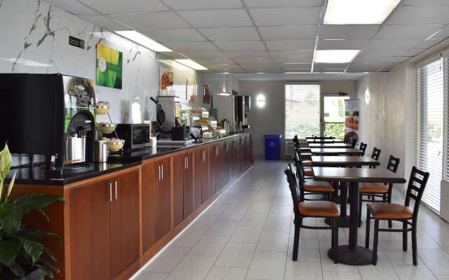 Quality Inn Manning I-95