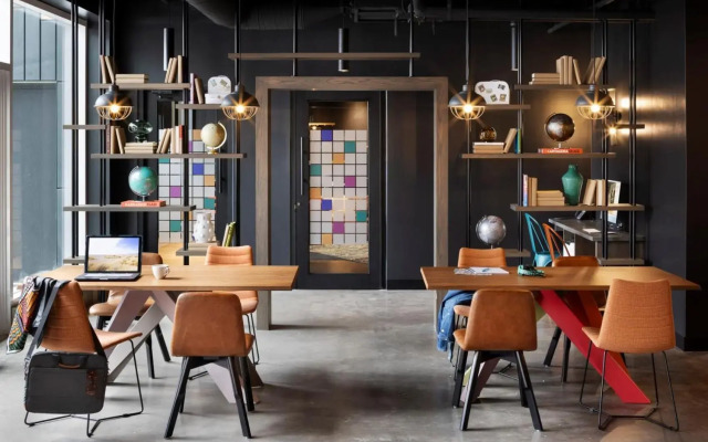 Moxy Halifax Downtown